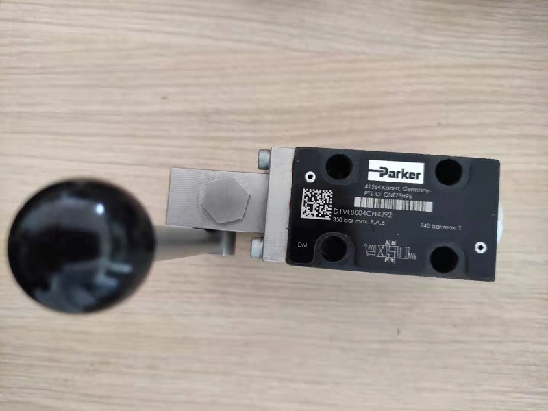 派克直動(dòng)式換向閥 D1VLB004CN4J 派克直動(dòng)式換向閥 D1VLB004CN4J